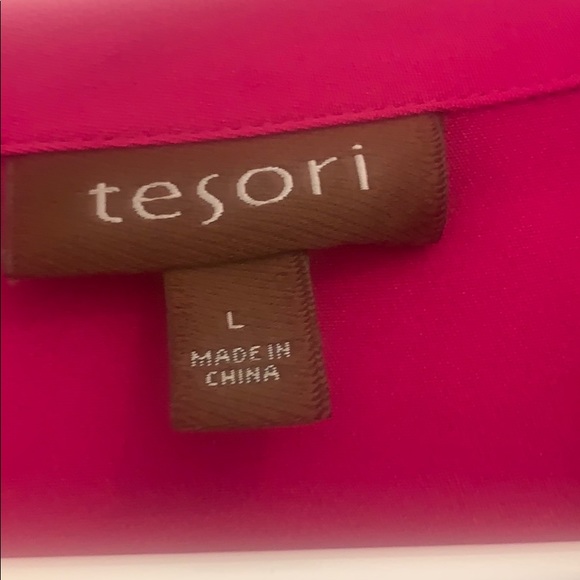 blouse - Picture 3 of 4